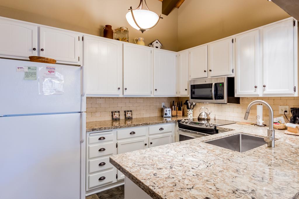 ماموث لاكيس Mammoth Creek Condos المظهر الخارجي الصورة