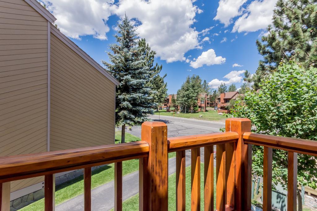 ماموث لاكيس Mammoth Creek Condos المظهر الخارجي الصورة