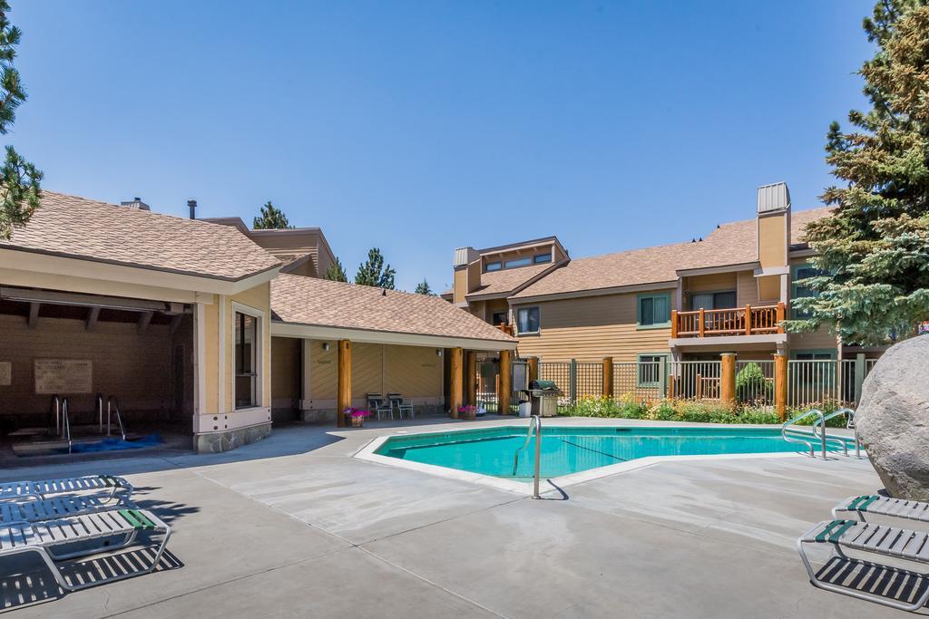 ماموث لاكيس Mammoth Creek Condos المظهر الخارجي الصورة