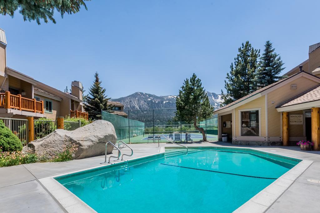 ماموث لاكيس Mammoth Creek Condos المظهر الخارجي الصورة