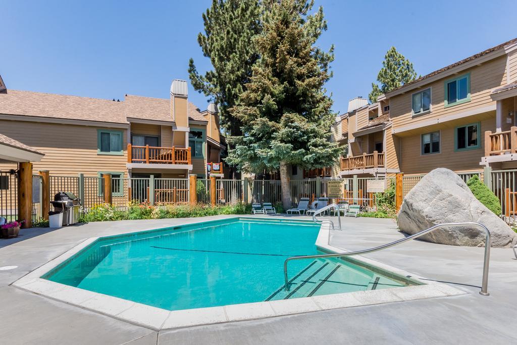 ماموث لاكيس Mammoth Creek Condos المظهر الخارجي الصورة